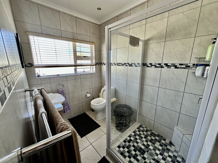 4 Bedroom Property for Sale in Tygerdal Western Cape